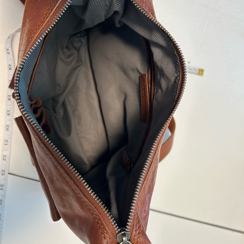 SPIKES & SPARROW Brandy Cognac Leather Crossbody Messenger Bag - Picture 6 of 8